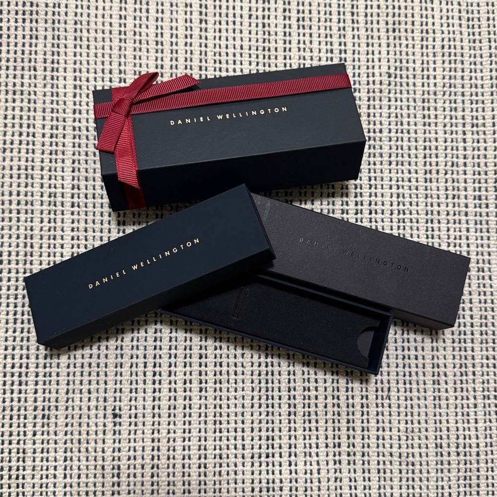 Daniel Wellington Box with Ribbon